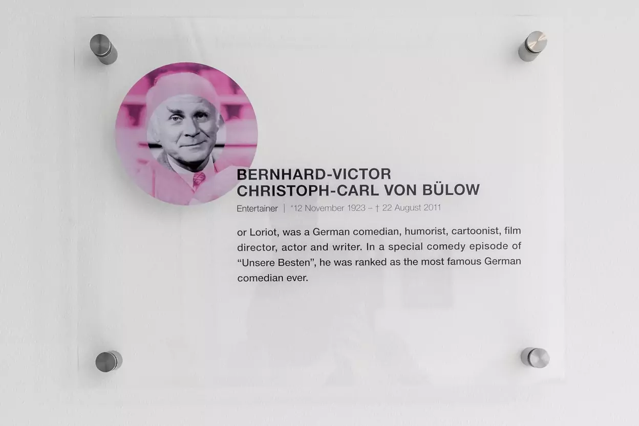 Schild Carl von Bülow Kommunikationsraum
